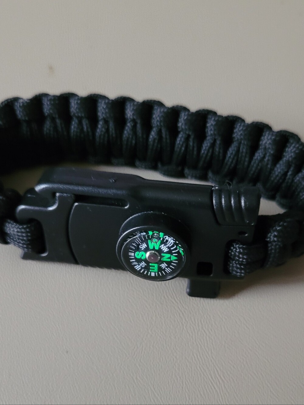 Black Paracord Survival Bracelet with Compass - Picture 3 of 8